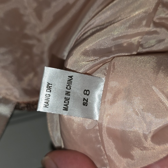 Beautiful rose gold dress - Picture 6 of 7